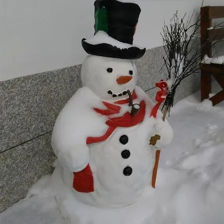 With 2 And Kitchen Kubu Špindlerŭv Mlýn