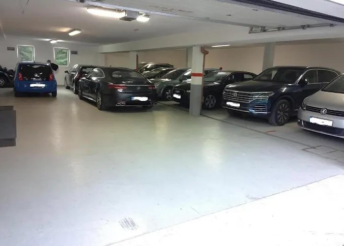 With 2 And Kitchen Kubu *